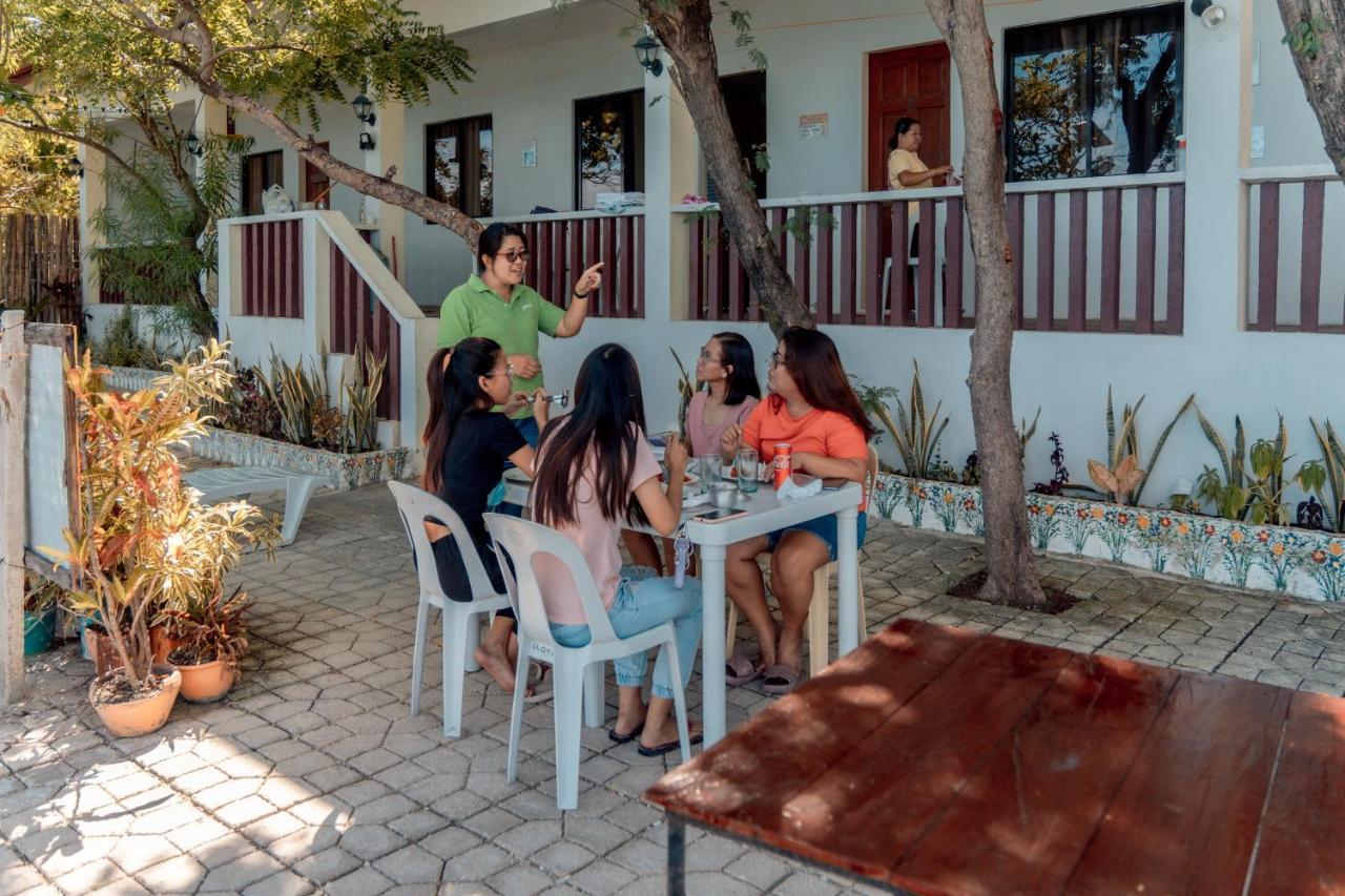 Island Front / Bangcogon Resort&Restaurant Oslob Extérieur photo