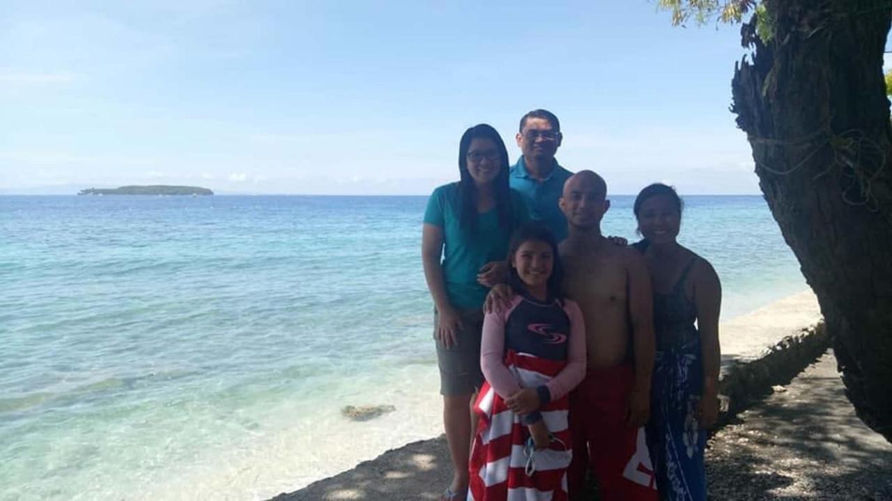 Island Front / Bangcogon Resort&Restaurant Oslob Extérieur photo
